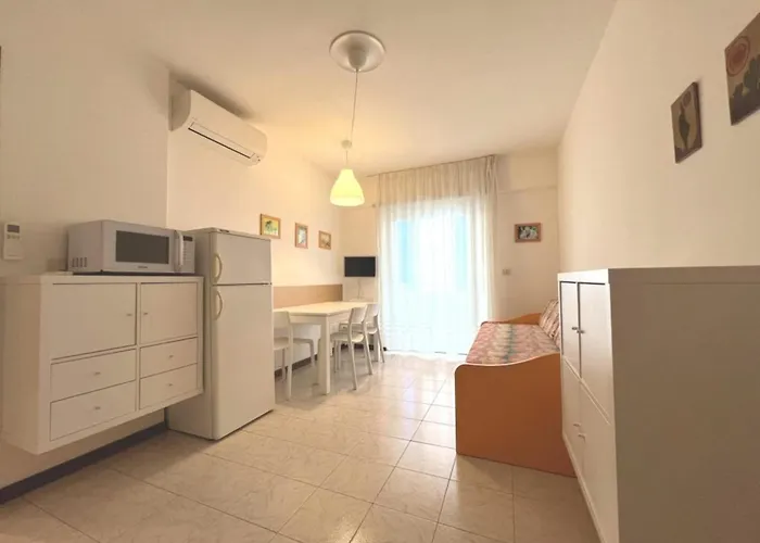 Apartment Perfect For Five Guests In Grado